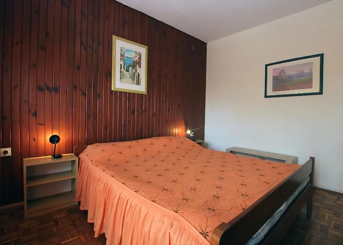 아파트 Valerija 847 풀라