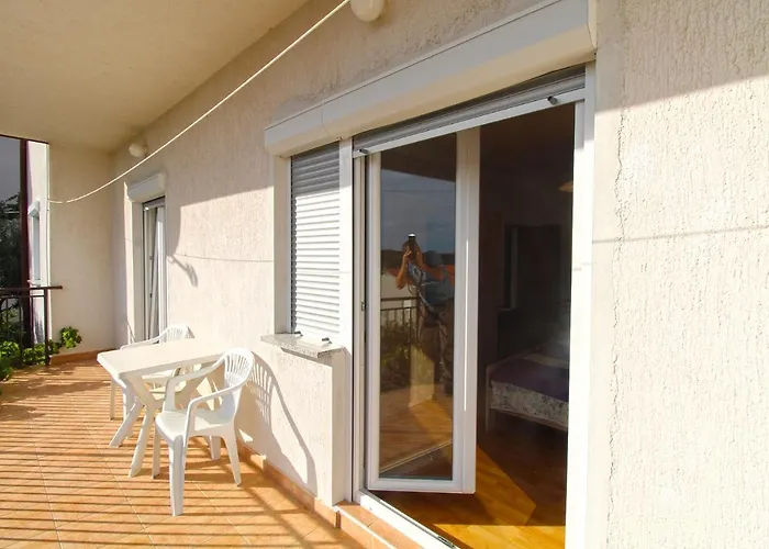 아파트 Valerija 847 풀라