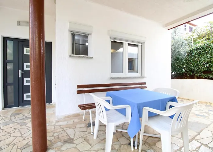 Valerija 847 * 풀라