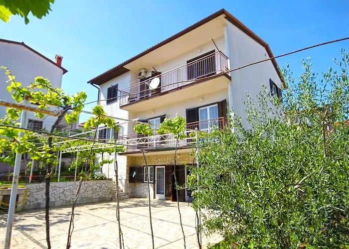 아파트 Valerija 847 풀라