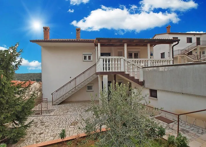 Valerija 847 아파트 풀라